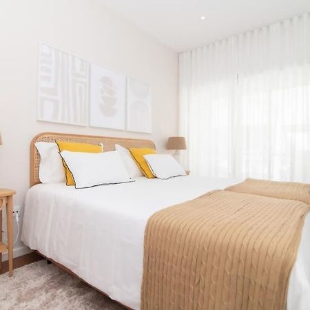 Cozy Sea View Apartment Near City & Airport Ponta Delgada Exteriör bild